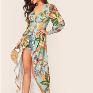 NWOT LG - Tropical Mixed Print Buttoned Kimono Highlow